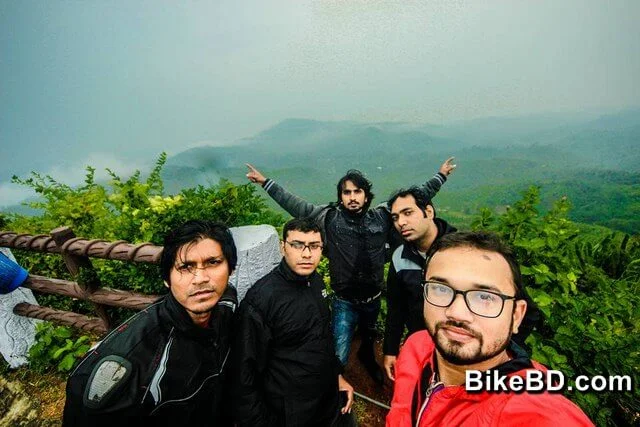 bikers-on-hill-track